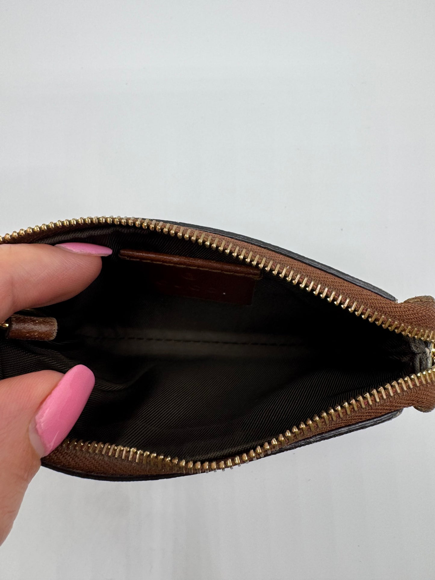 Gucci Supreme Monogram Key Pouch