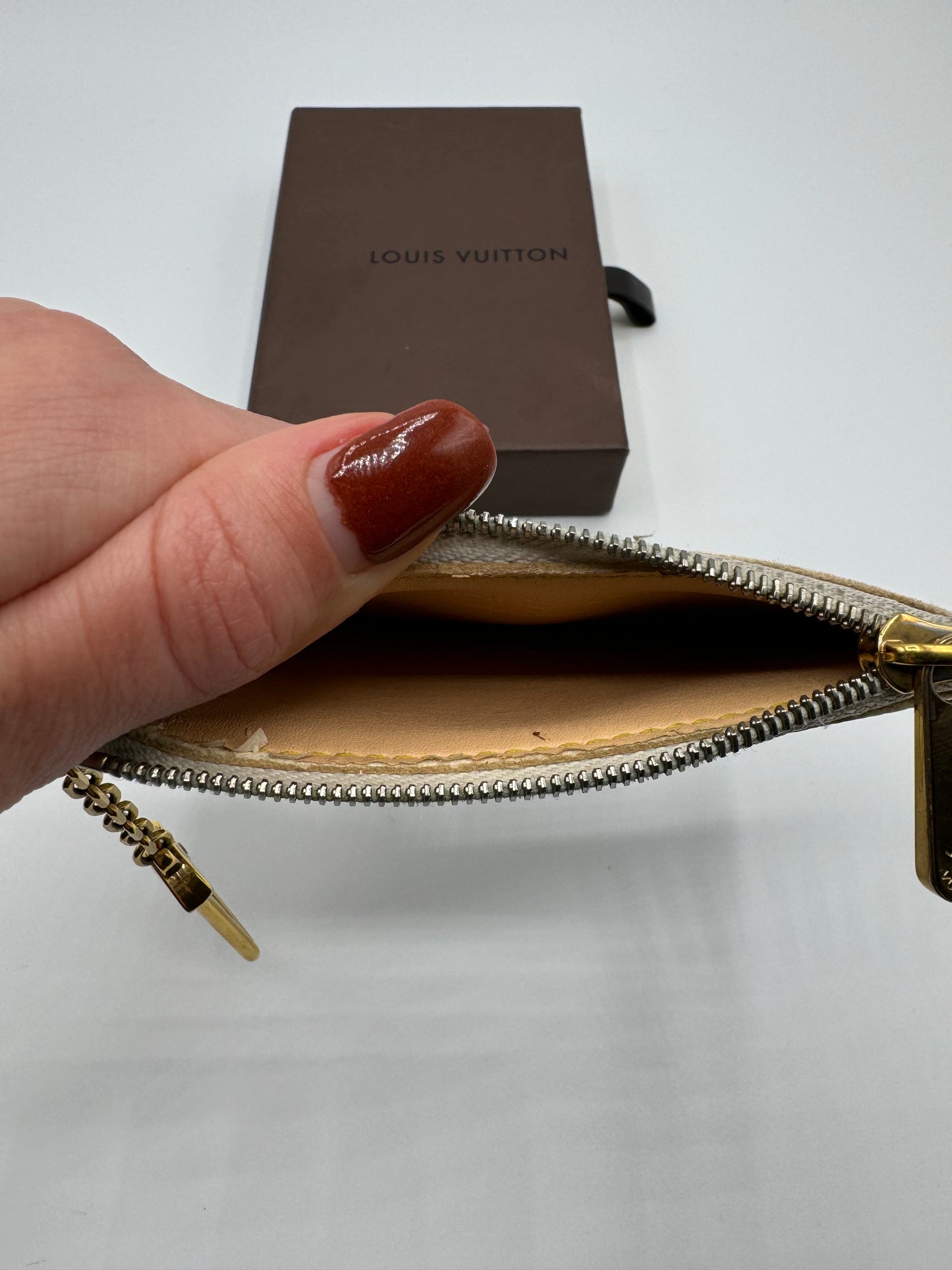 Vintage Louis Vuitton x Murakami Multicolor Key Pouch- White