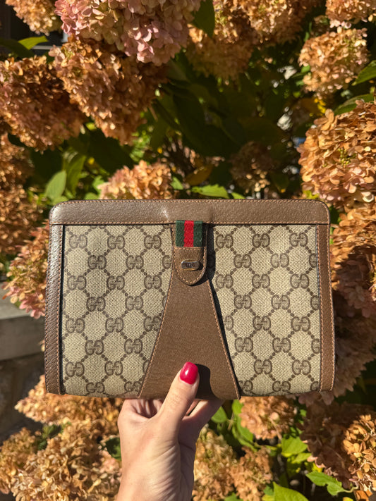 Vintage Gucci GG Supreme Monogram Clutch