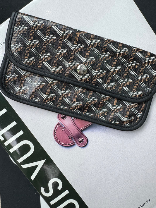 Goyard St. Louis Pouch
