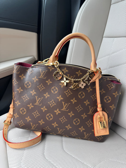 LV Monogram Petite Palais PM Bag