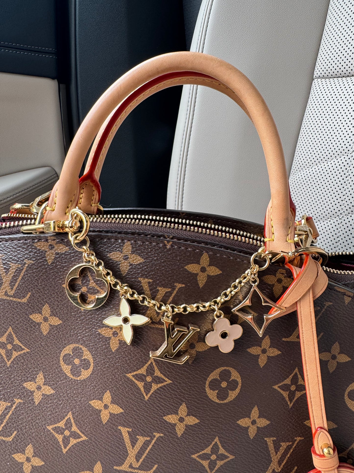 LV Monogram Petite Palais PM Bag